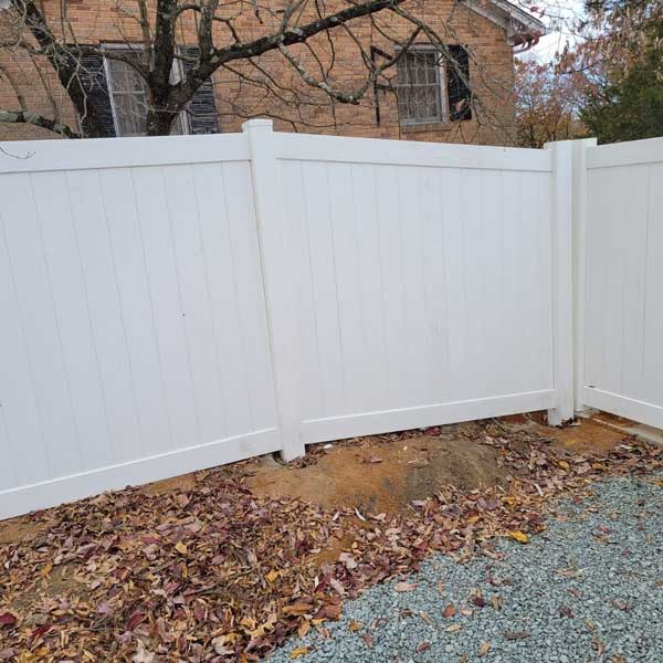 Quality Vinyl Fencing